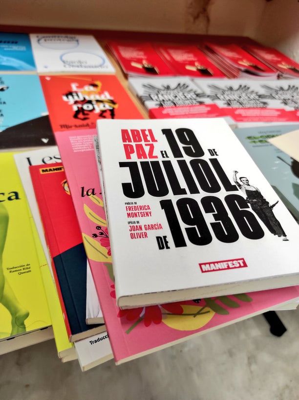 Verso Libros, Manifest Llibres, Traficantes de Sueños i Katakrak presenten una vintena d’obres a Barcelona sobre filosofia, economia, feminisme, sexualitat i narrativa